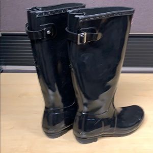 Hunter glossy black tall adjustable boots